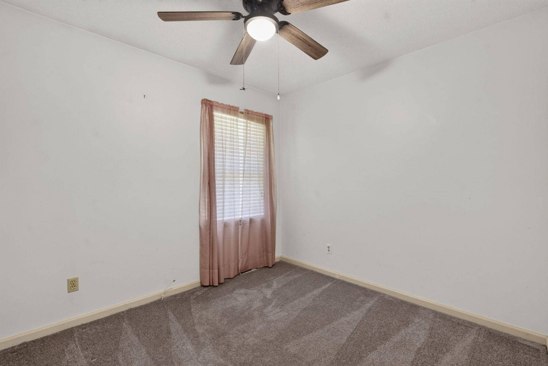 112 Cornell Drive Photo 19