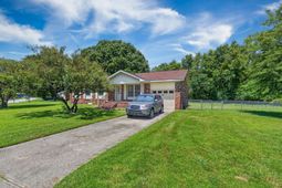 112 Cornell Drive photo 4