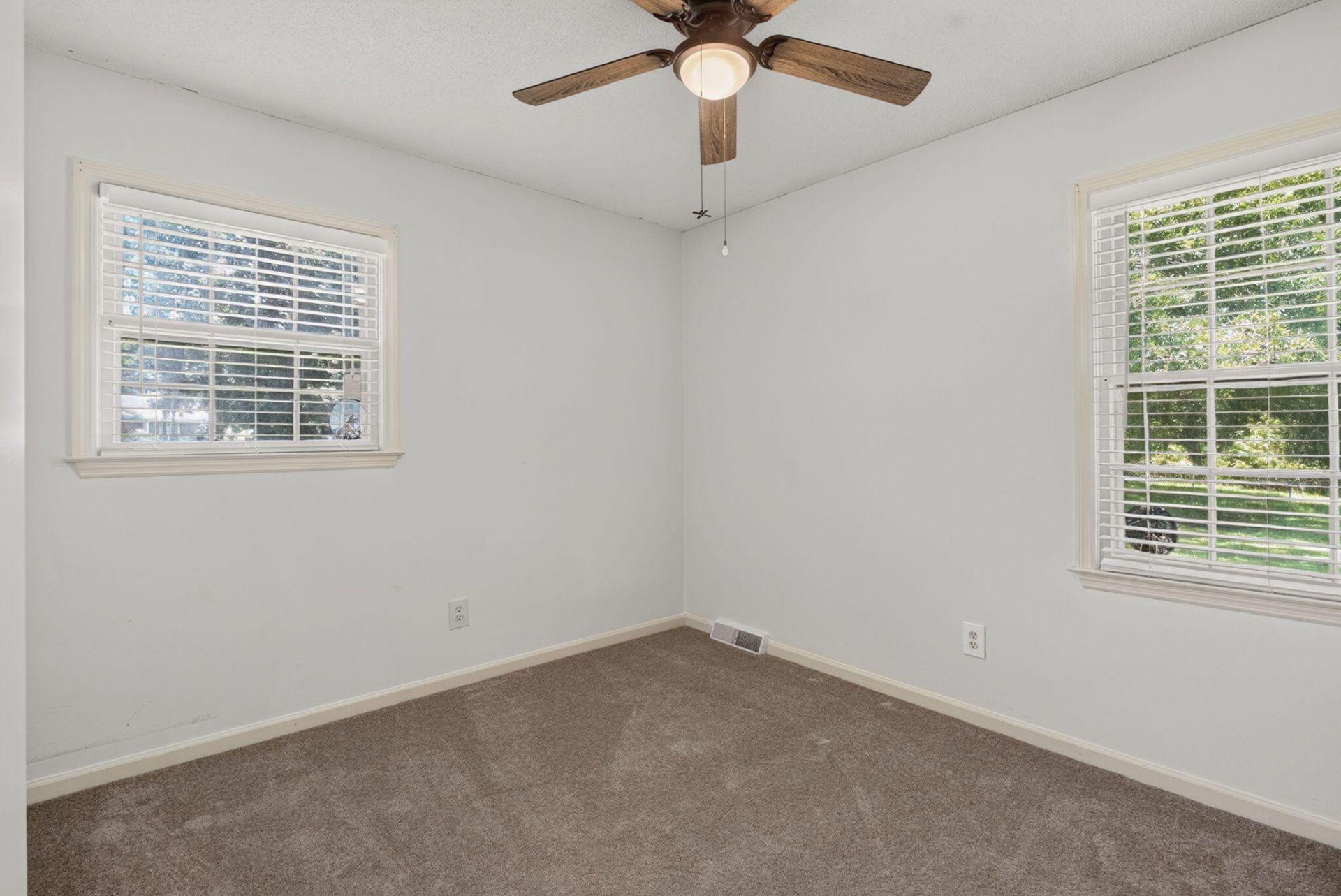 112 Cornell Drive Photo 21