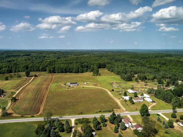 191 Center Road E, Kingsley, MI 49649