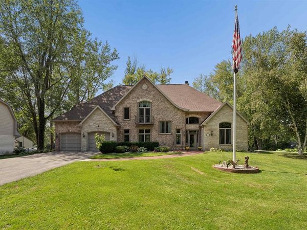 N3877 BETTY DRIVE, Hortonville, WI 54944