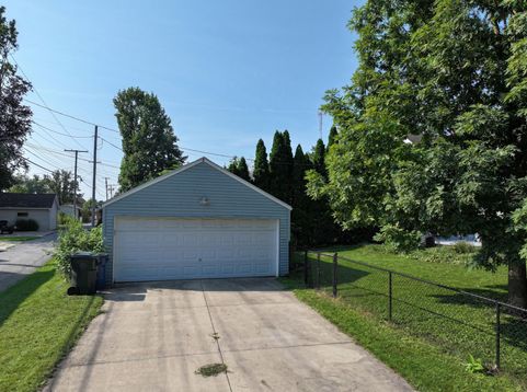 Main Photo