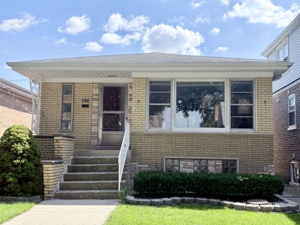 4625 S Komensky Avenue , Chicago, IL 60632