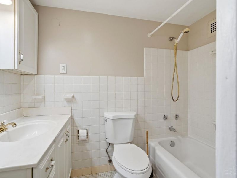 2324 Madison Road, Unit 910, Cincinnati, OH 45208 Photo 13
