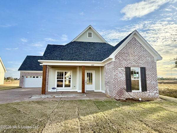 2481 Saint Charles Cove, Southaven, MS 38672