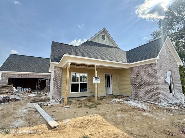 2481 Saint Charles Cove, Southaven, MS 38672