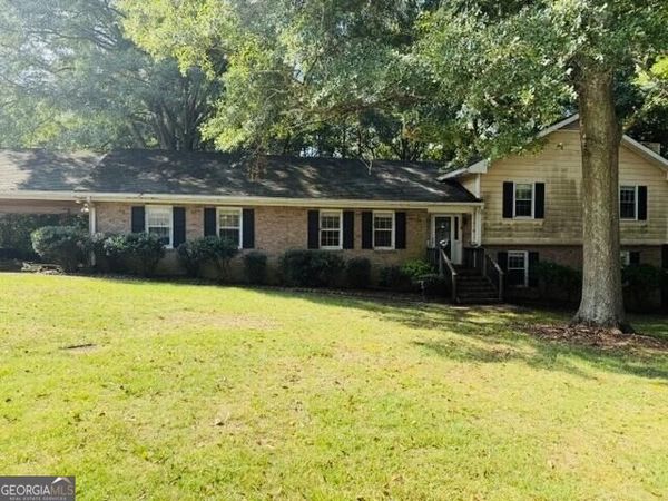 145 W Triple Tree Drive, Carrollton, GA 30117
