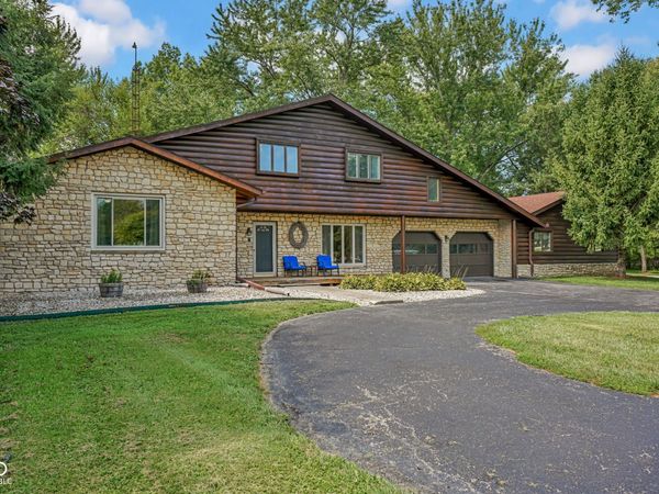 1342 N 500 E, Columbus, IN 47203