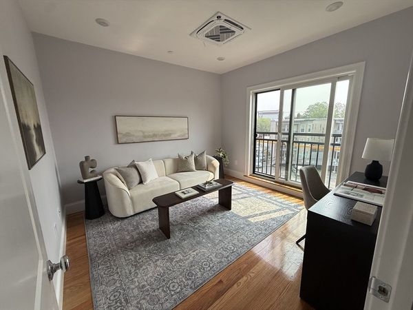 26 Pearl St, Unit 301, Framingham, MA 01702