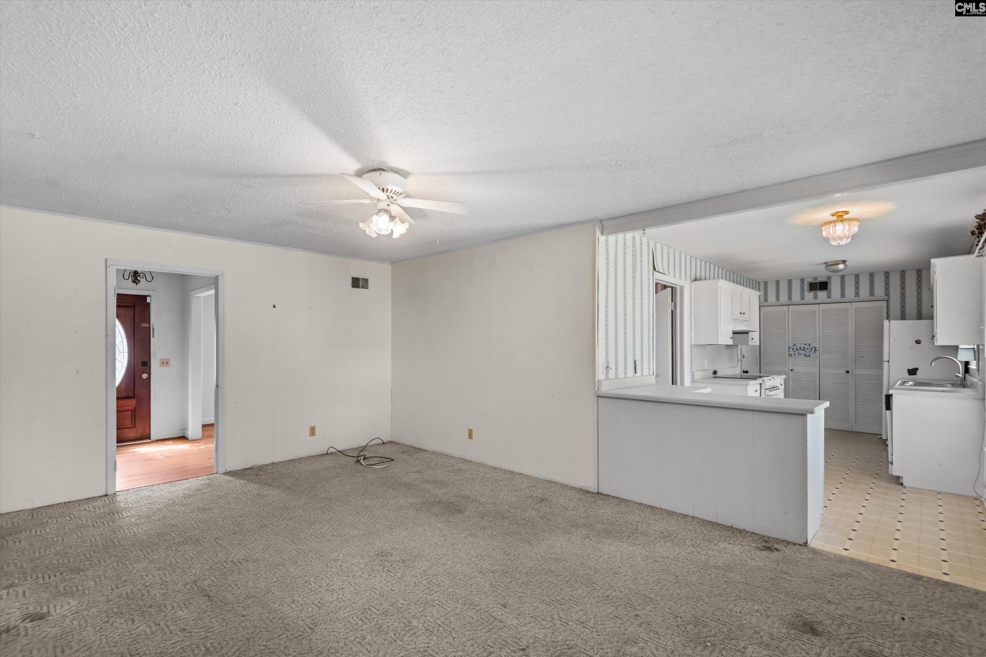 1913 Chandler Avenue Photo 12