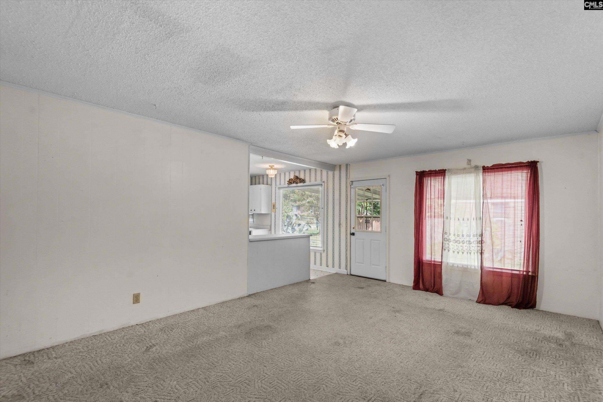 1913 Chandler Avenue Photo 16