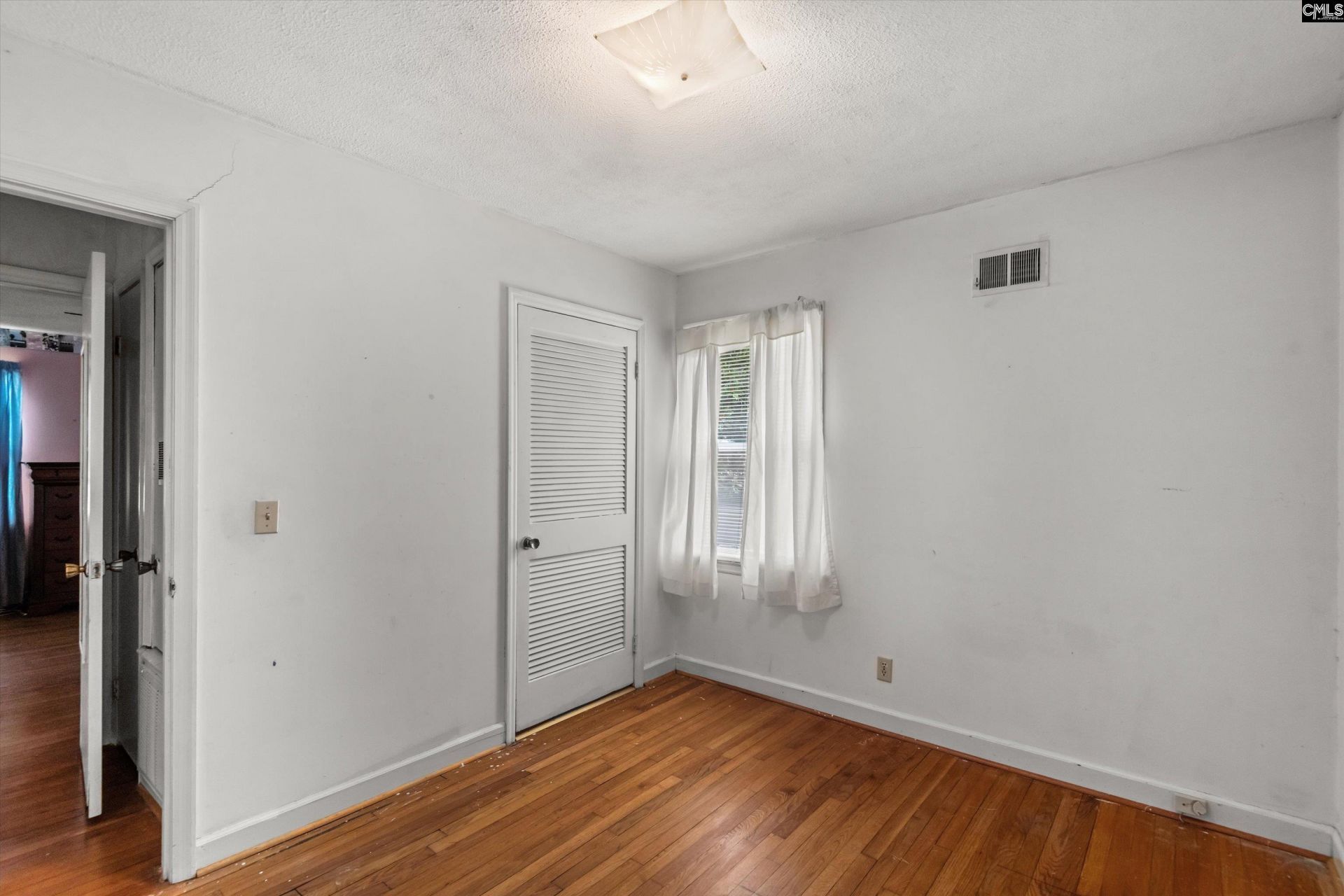1913 Chandler Avenue Photo 21
