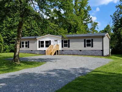 692 Gardens Gate Road, Eutawville, SC 29048