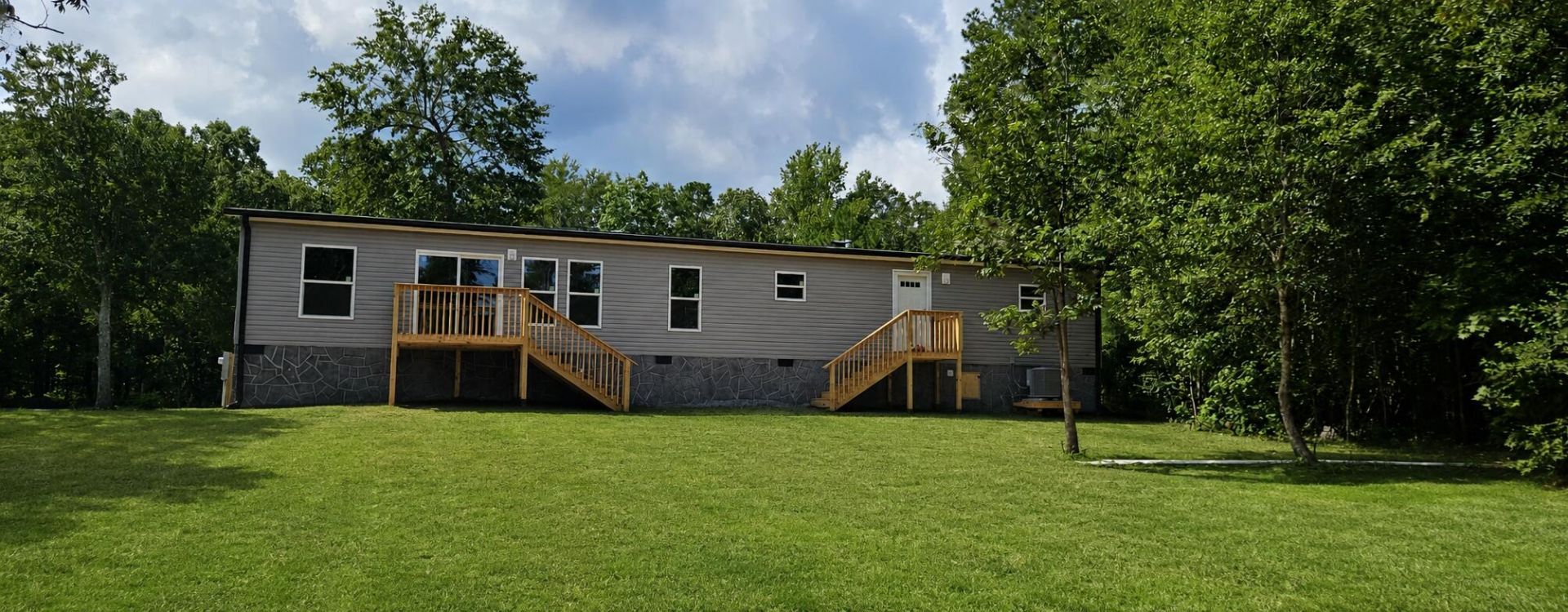 692 Gardens Gate Road Photo 14