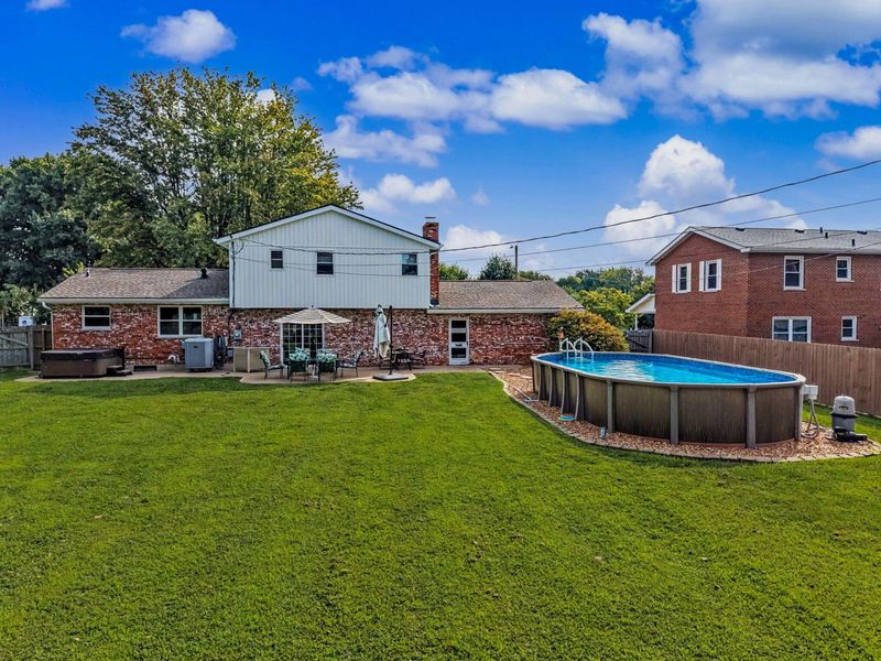 138 W Dilcrest Circle, Florence, KY 41042 Photo 11