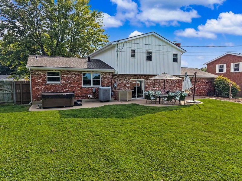 138 W Dilcrest Circle, Florence, KY 41042 Photo 15