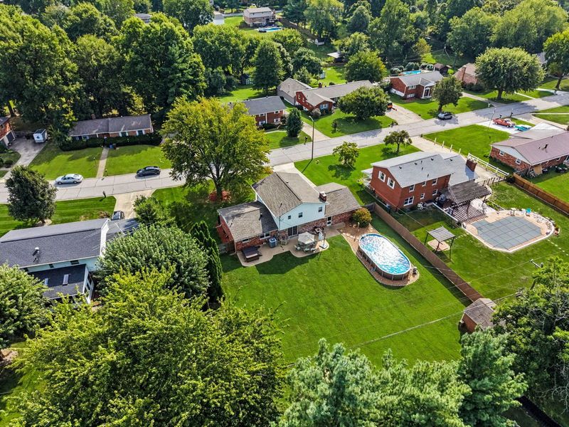 138 W Dilcrest Circle, Florence, KY 41042 Photo 19