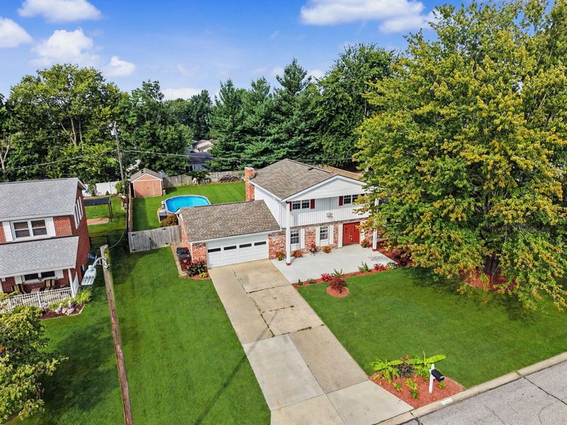 138 W Dilcrest Circle, Florence, KY 41042 Photo 5
