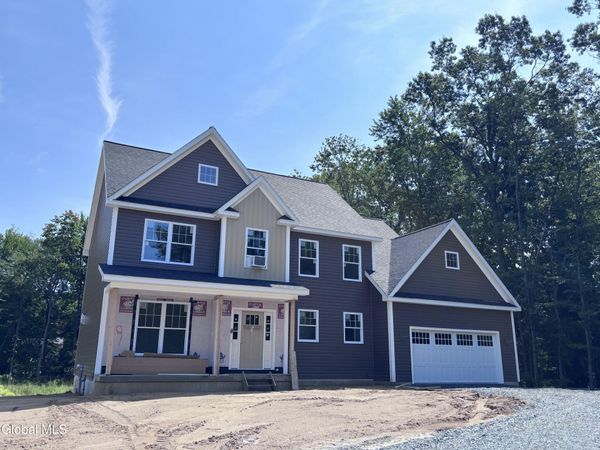 21 a Wyatt's Way, Clifton Park, NY 12065