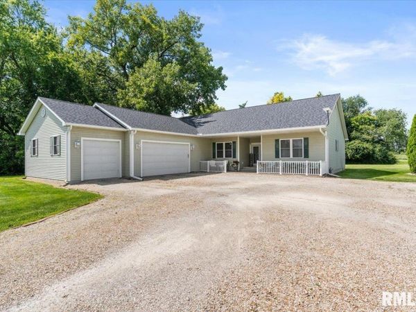 15349 BARBER Lane, Athens, IL 62613