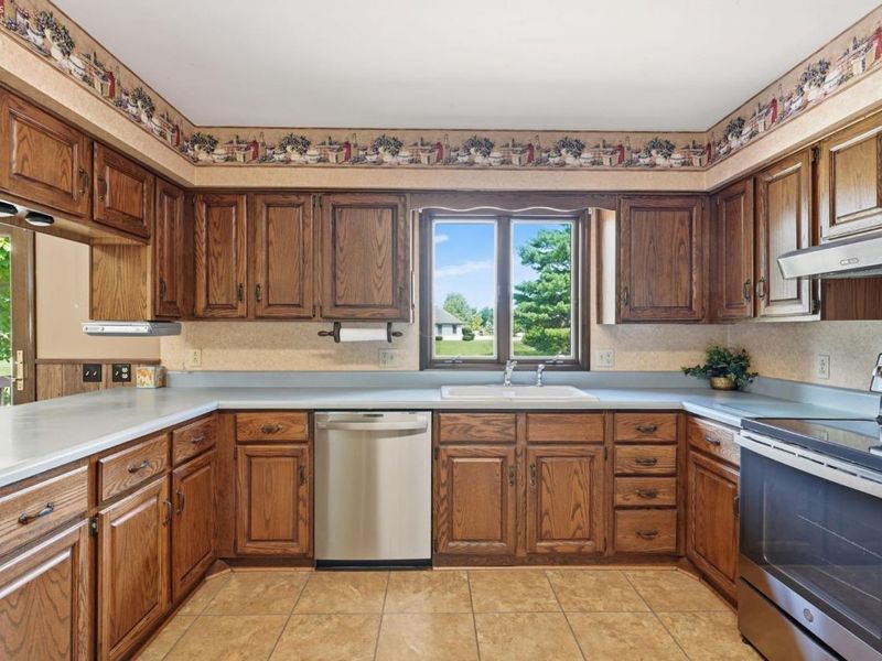 11835 W River Lane Road, Oak Harbor, OH 43449 Photo 13
