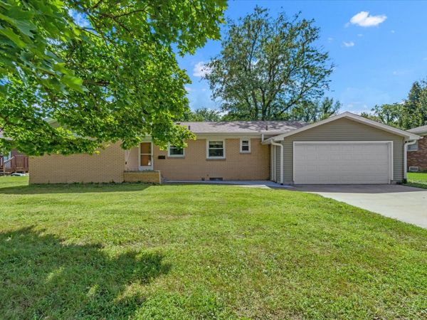 3318 26th Avenue , Rock Island, IL 61201