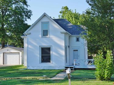 6842 Lexington Avenue, Lincoln, NE 68505