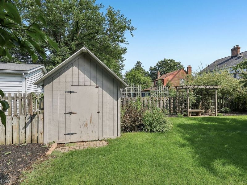 2762 Gasser Boulevard, Rocky River, OH 44116 Photo 43
