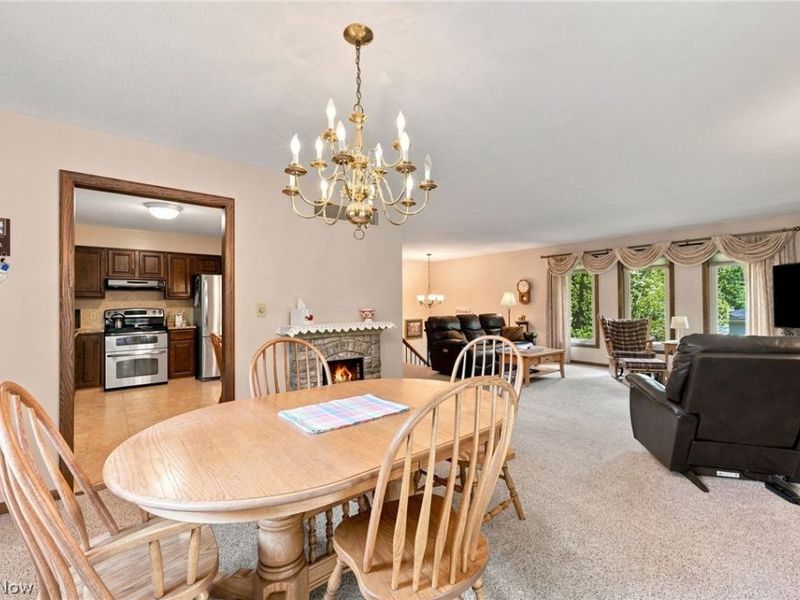 140 Hemlock, Cuyahoga Falls, OH 44223 Photo 10