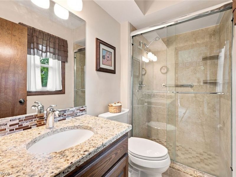 140 Hemlock, Cuyahoga Falls, OH 44223 Photo 15