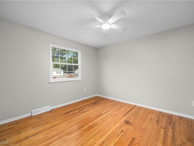 417 Longfellow Street, Elyria, OH 44035 Photo 17