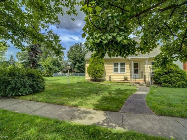 4312 Kenmore Avenue, Parma, OH 44134