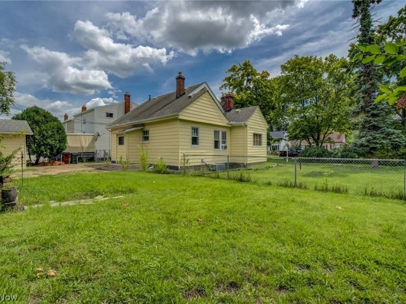 4312 Kenmore Avenue, Parma, OH 44134 Photo 12
