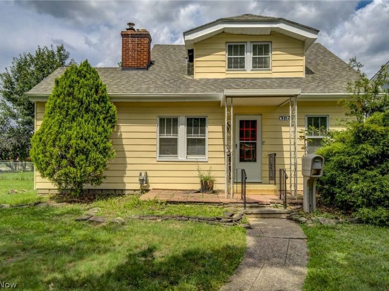 4312 Kenmore Avenue, Parma, OH 44134 Photo 3