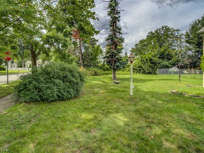4312 Kenmore Avenue, Parma, OH 44134 Photo 5