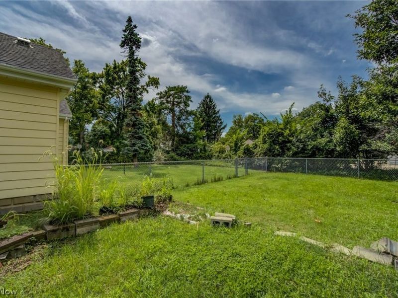 4312 Kenmore Avenue, Parma, OH 44134 Photo 6