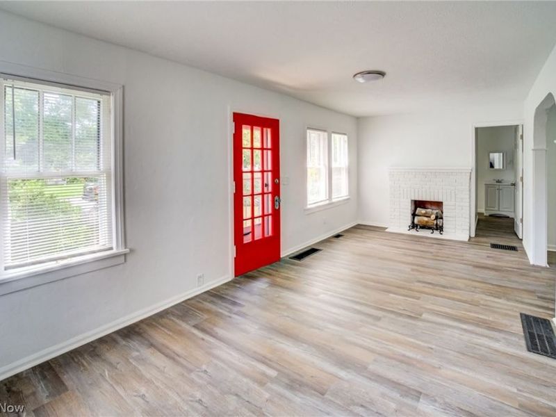 4312 Kenmore Avenue, Parma, OH 44134 Photo 9