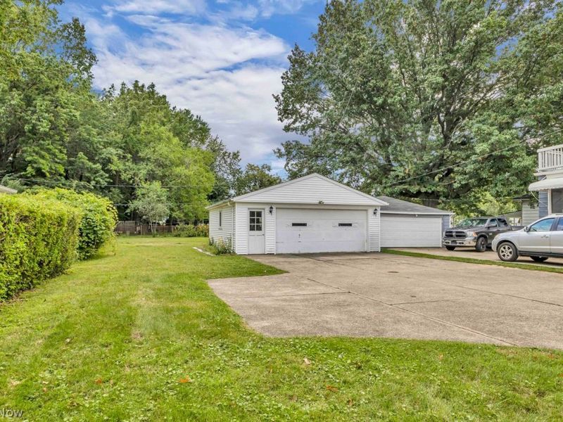 21450 Lake Shore Boulevard, Euclid, OH 44123 Photo 28
