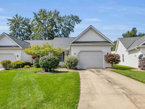 6924 Cottage Circle , North Ridgeville, OH 44039