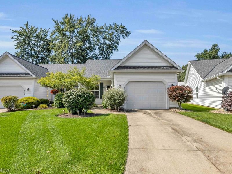 6924 Cottage Circle, North Ridgeville, OH 44039 Photo 1