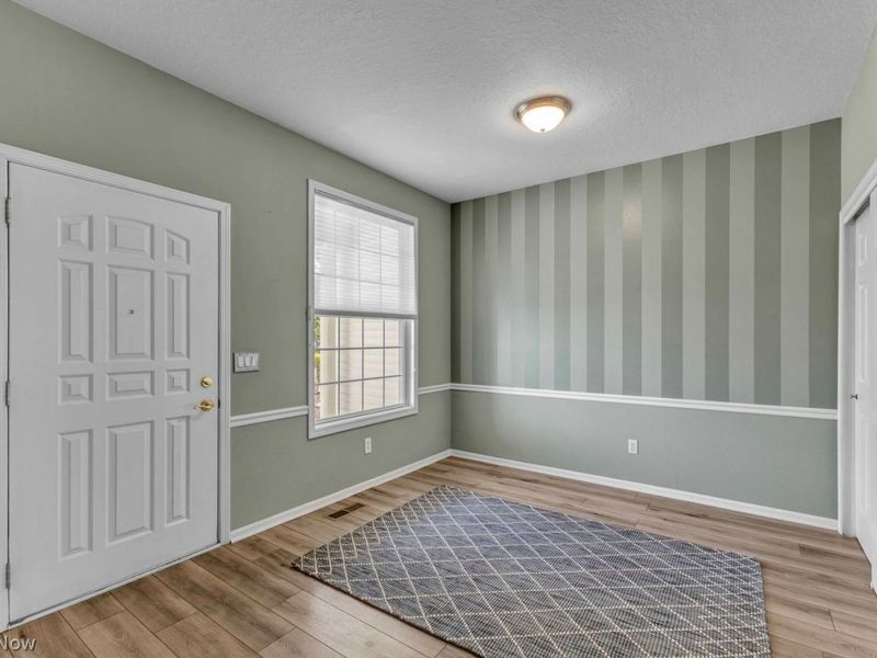 6924 Cottage Circle, North Ridgeville, OH 44039 Photo 4