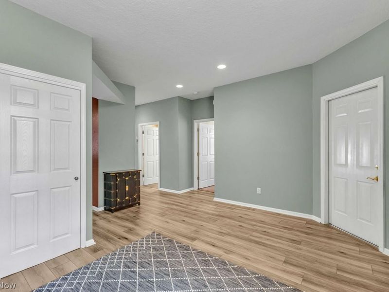 6924 Cottage Circle, North Ridgeville, OH 44039 Photo 5