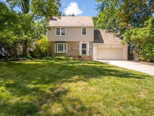 2392 S Belvoir Boulevard , University Heights, OH 44118