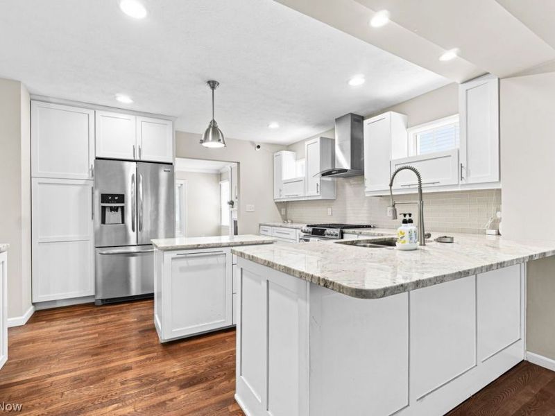 2392 S Belvoir Boulevard, University Heights, OH 44118 Photo 9