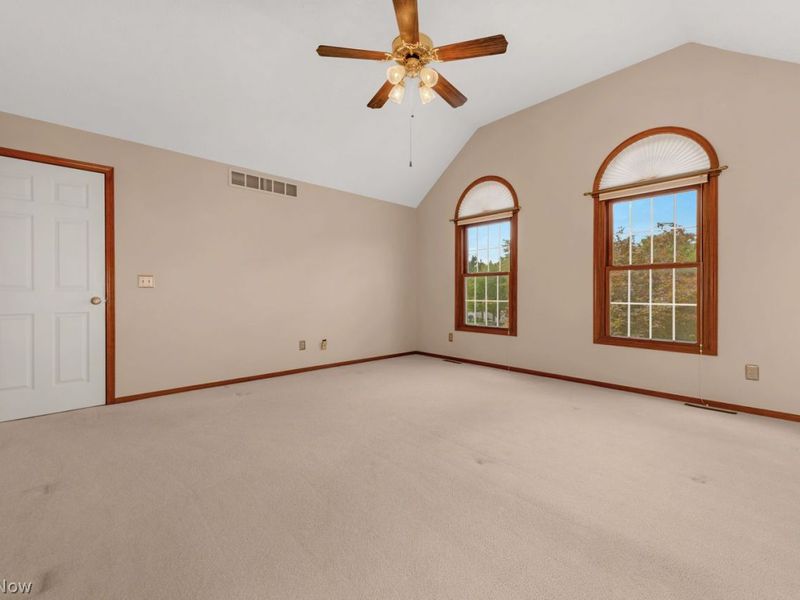 19889 Stoughton Drive, Strongsville, OH 44149 Photo 32