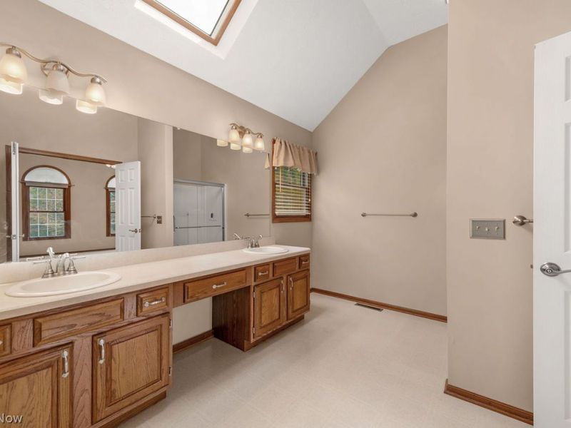 19889 Stoughton Drive, Strongsville, OH 44149 Photo 34