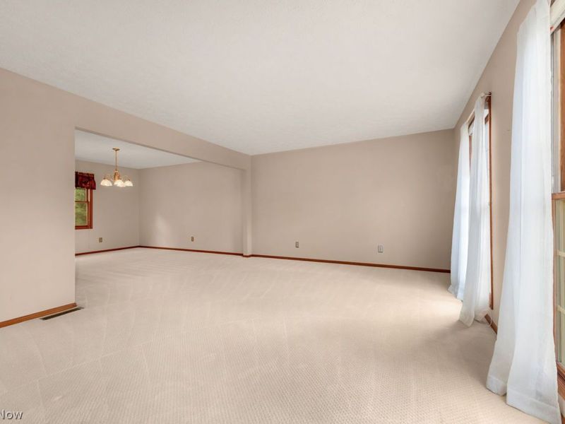 19889 Stoughton Drive, Strongsville, OH 44149 Photo 5