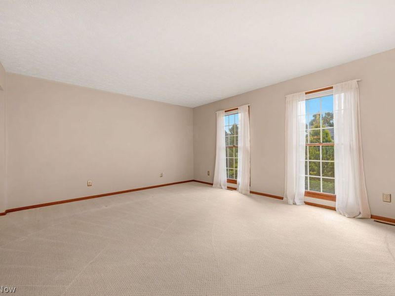 19889 Stoughton Drive, Strongsville, OH 44149 Photo 6