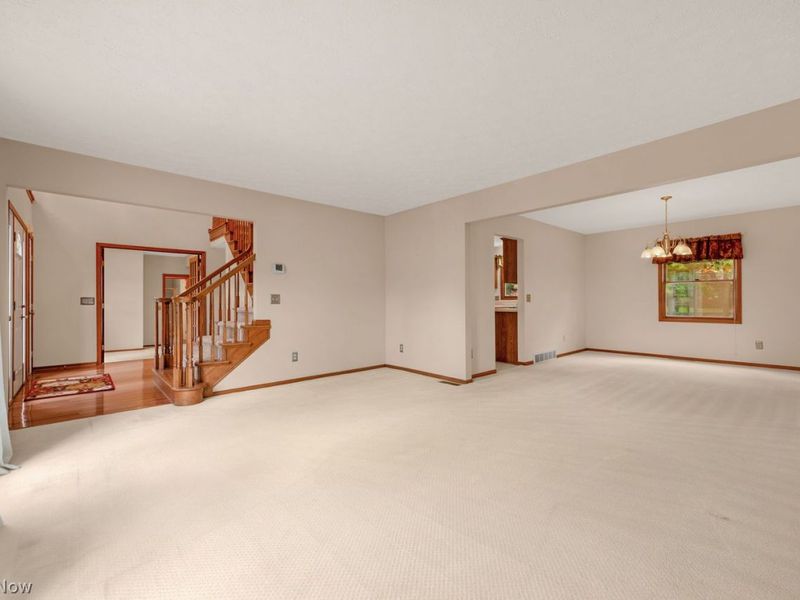 19889 Stoughton Drive, Strongsville, OH 44149 Photo 8
