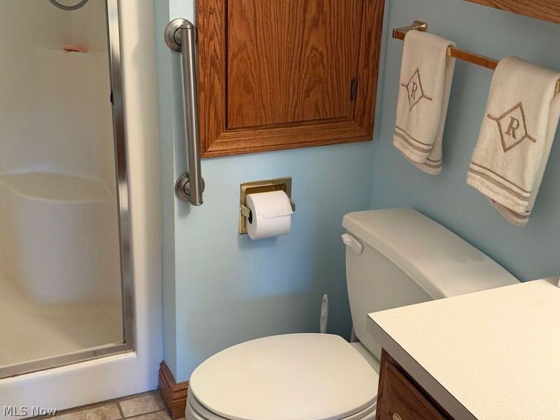 115 Oakmont Drive, Dover, OH 44622 Photo 7